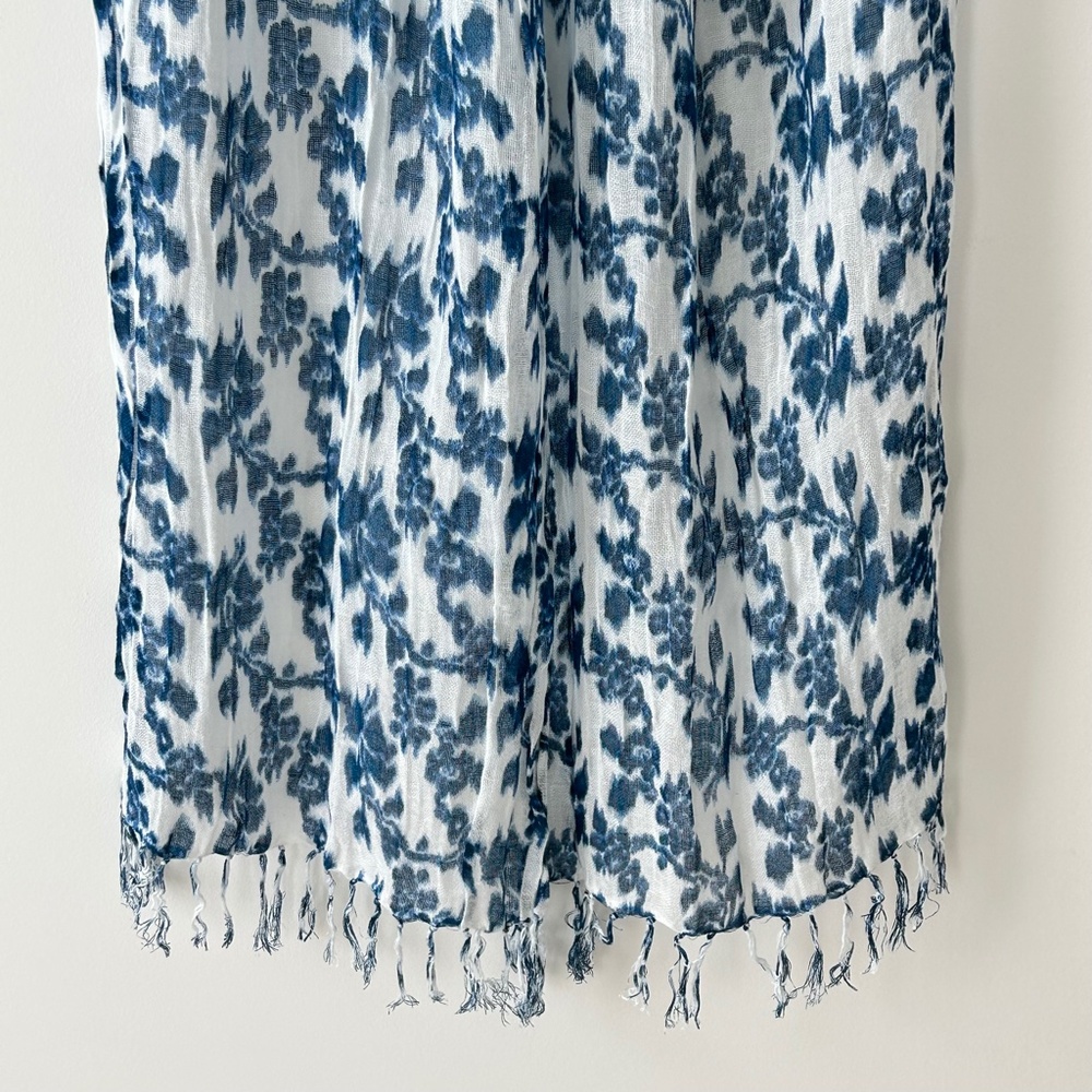 Gap Linen Blue & White Long Floral Scarf - Picture 3 of 16